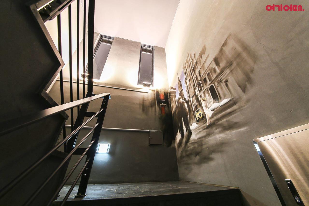 New York Hotel Seoul Bagian luar foto