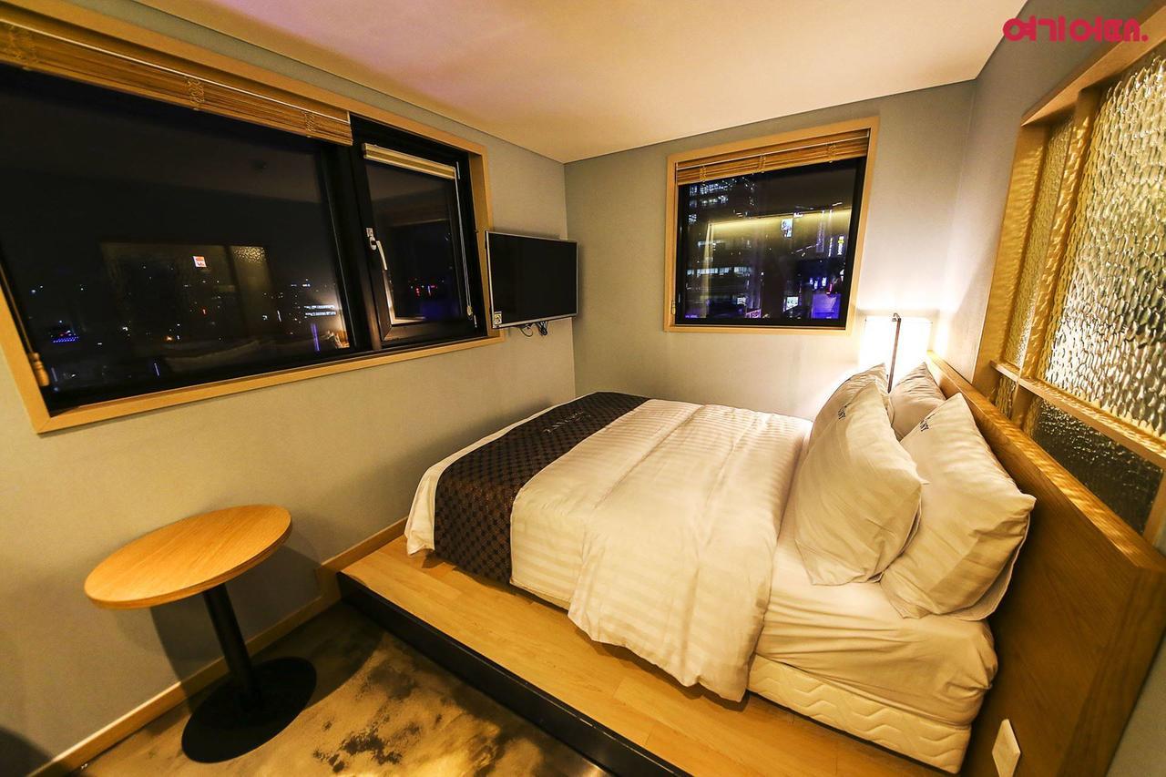 New York Hotel Seoul Bagian luar foto
