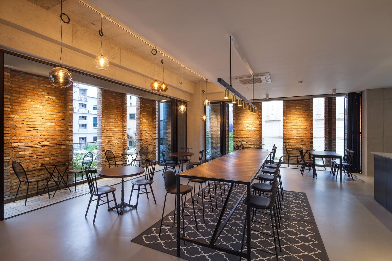 New York Hotel Seoul Bagian luar foto