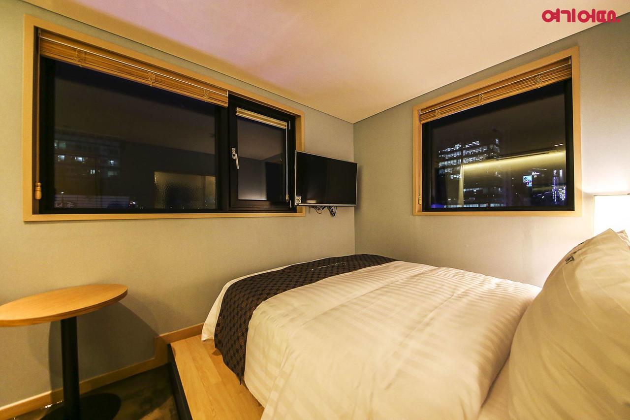New York Hotel Seoul Bagian luar foto